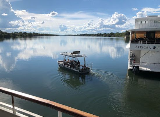 angola/zambezi-basin/bar/zambezi-boat-club