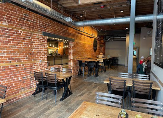 nebraska/eugene-t-mahoney-state-park/bar/glacial-till-cider-house-tasting-room