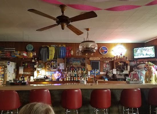 iowa/little-switzerland/bar/harmon-s-high-chaparall-tavern-and-restaurant