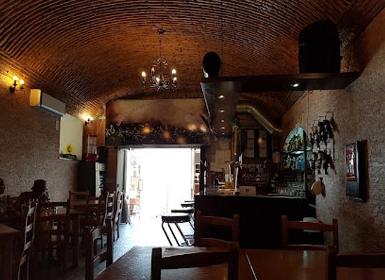 portugal/evora/bar/bar-o-tunnel