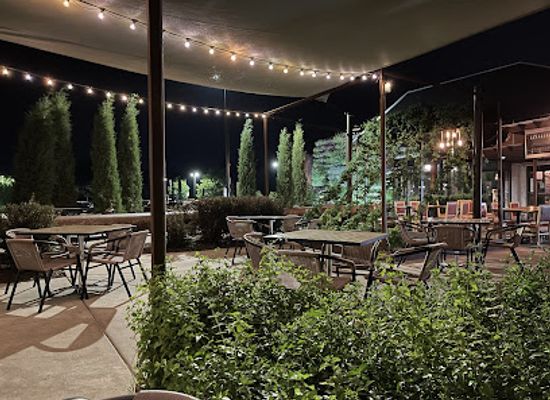 illinois/fox-valley/bar/hardware-sustainable-gastropub-and-brewery