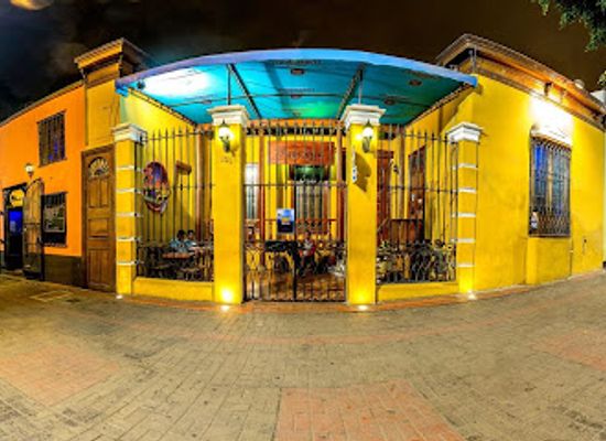 peru/south-coast/bar/zipango-bar-show