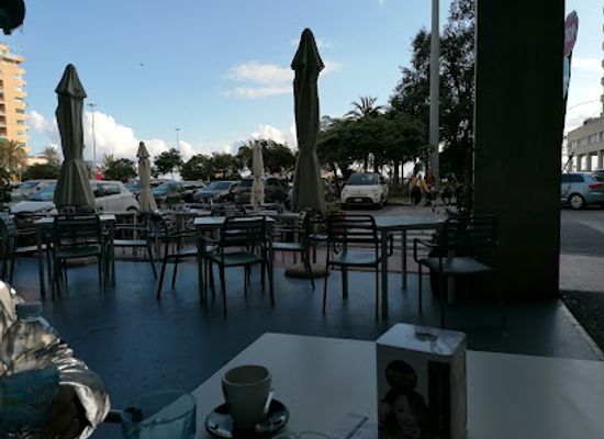 italy/genoa/foce/bar/le-bollicine