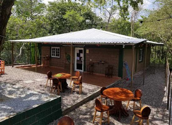 honduras/santa-barbara-region/bar/el-roble-bar-1606