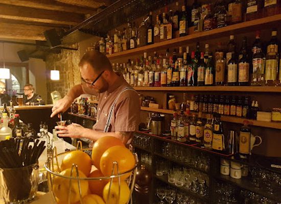 switzerland/bern/altstadt/bar/die-taube