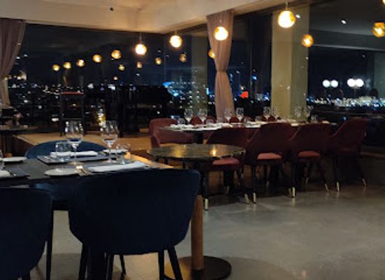 malta/sliema/bar/the-skyroom-cocktail-bar-grill