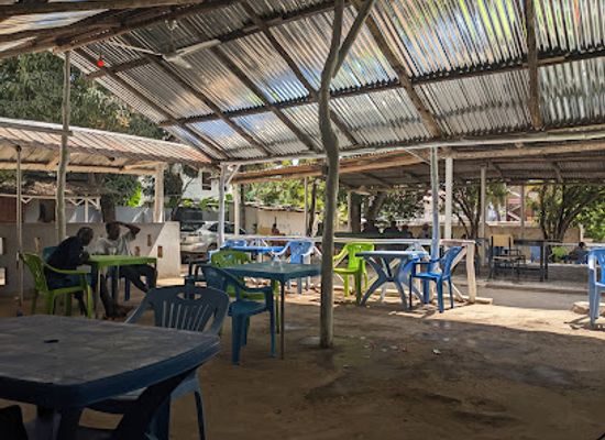 tanzania/zanzibar-island/bar/new-cave-pub
