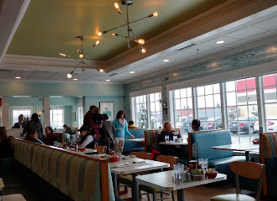 michigan/holland/bar/sharkee-s-bar-and-grill