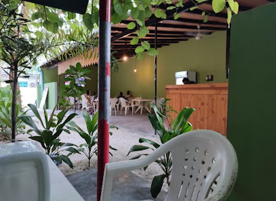 maldives/thoddoo/bar/maracuya-restaurant