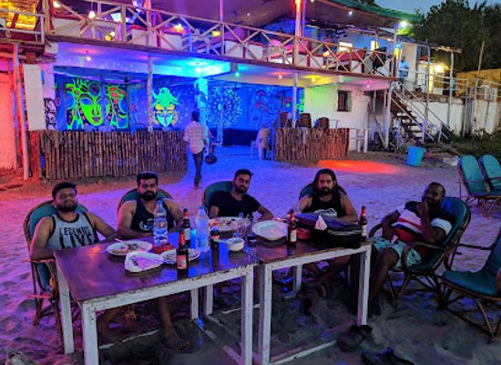 india/goa/bar/koleso-24-7-lounge-bar