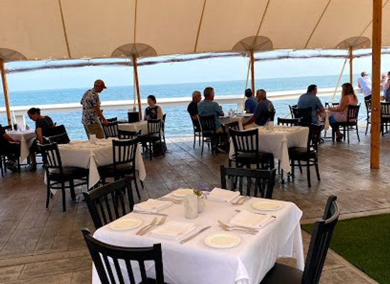 massachusetts/cape-cod/bar/ocean-house-beach-bar