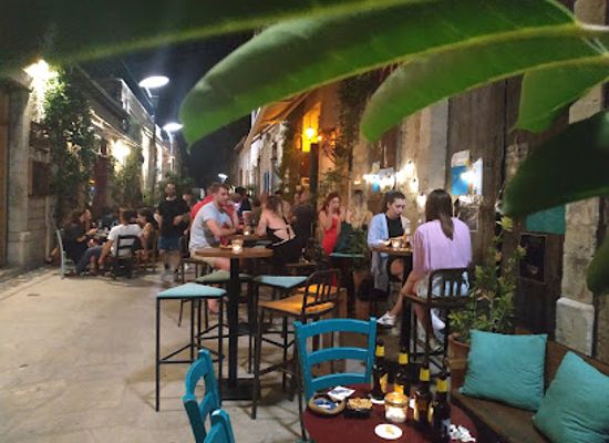 cyprus/limassol/mouttagiaka/bar/sto-dromo-bar