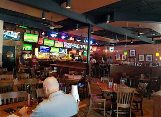 north-carolina/sandhills/bar/hickory-tavern