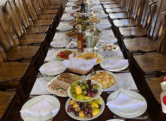 ukraine/pylypets/bar/gazdivska-korchma