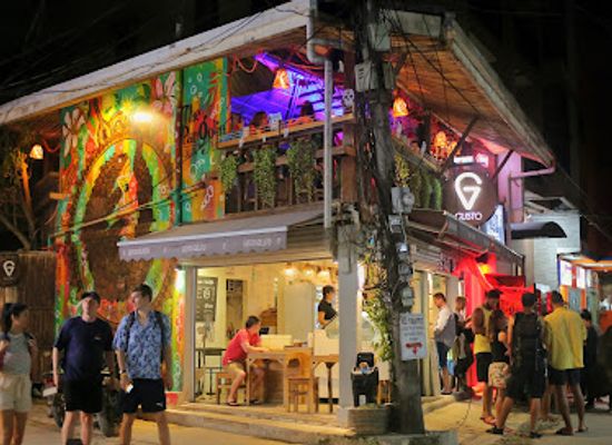 philippines/palawan/bar/the-pangolin-cocktail-bar