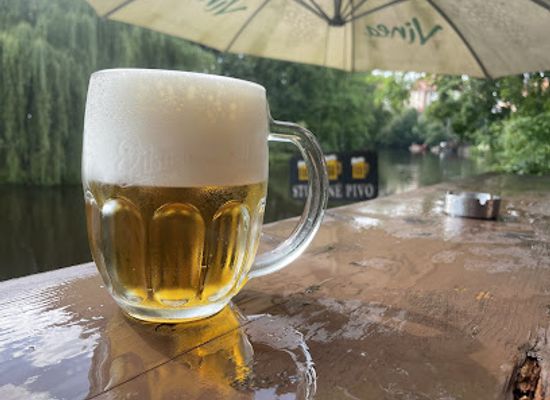 czechia/cesky-krumlov/bar/bar-na-skale