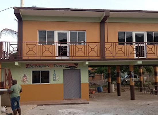 jamaica/treasure-beach/bar/spragins-tavern