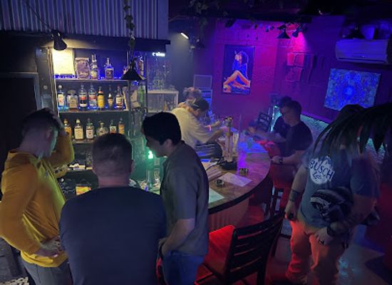 japan/okinawa/bar/ntreehouse-okinawa