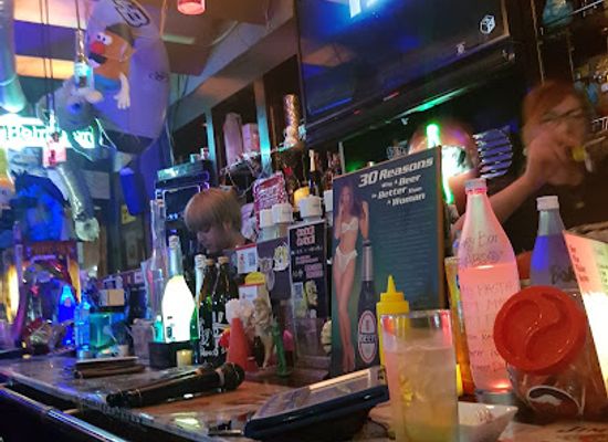 japan/hyuga/bar/bar-peekaboo