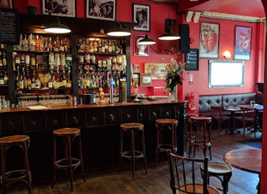 united-kingdom/gloucestershire/bar/the-retreat