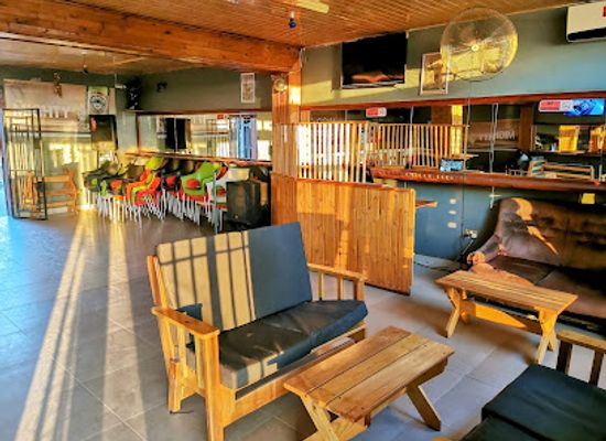 zimbabwe/mana-pools-national-park/bar/makaz-pub-and-grill
