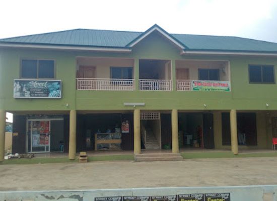 ghana/kwahu/bar/street-corner-pub-tilapia-joint
