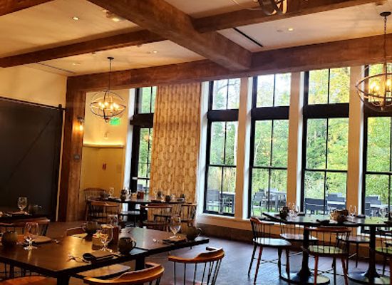 massachusetts/mount-greylock-state-reservation/bar/the-barn-kitchen-bar