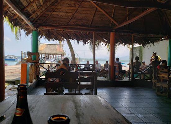 guatemala/rio-dulce/bar/hotel-y-restaurante-jocelyn