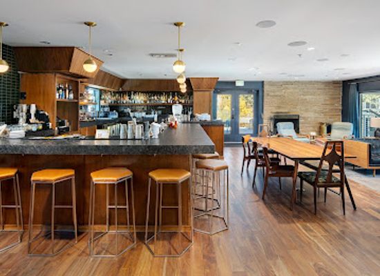 texas/blackland-prairie/bar/the-ruby-bar