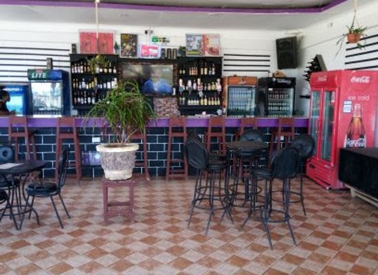 tanzania/singida/bar/infinity-bar-lounge