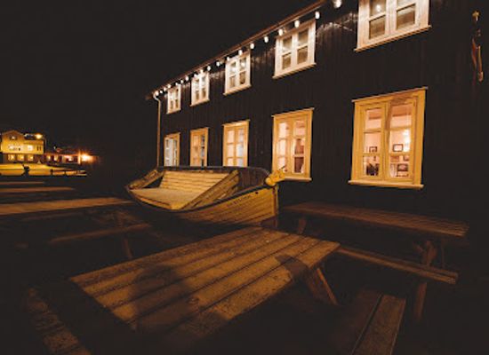 iceland/snæfellsnes-peninsula/bar/sjavarpakkhusio