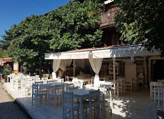 bulgaria/sozopol/bar/palikari