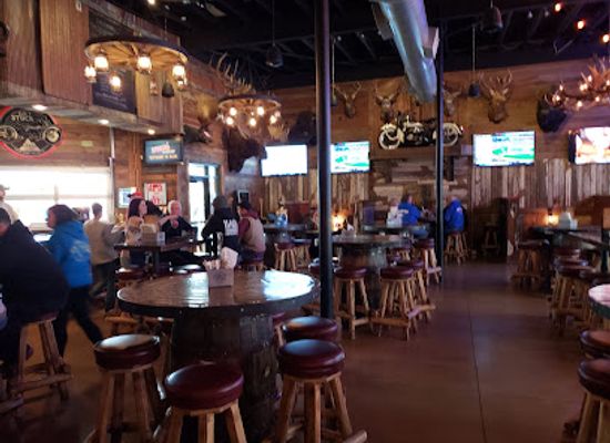 kansas/salina/bar/chuck-s-bar