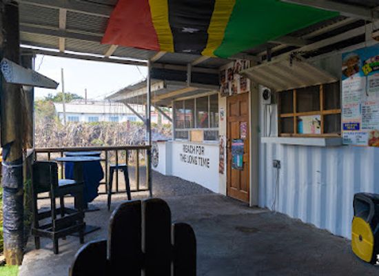 saint-kitts-and-nevis/sandy-point-town/bar/cool-runnings-bar-grill