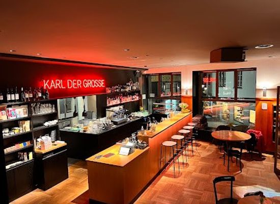 switzerland/zurich/bar/bar-apericena