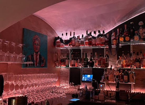 austria/salzburg/maxglan/bar/einser-wein-bar