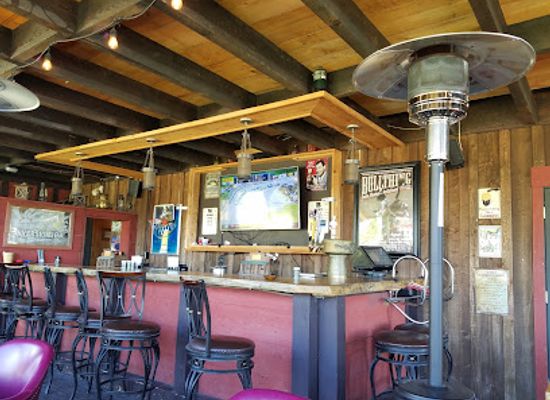 montana/the-cabinet-mountains/bar/trapper-s-saloon