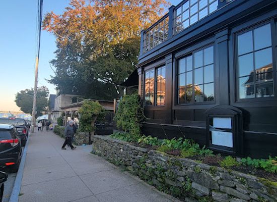 rhode-island/newport-county/bar/beech