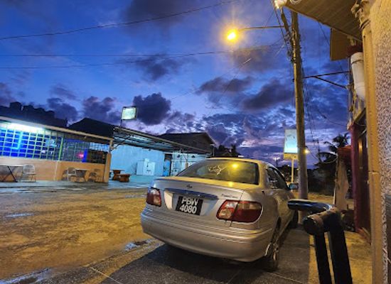 trinidad-and-tobago/mayaro-rio-claro/bar/moti-waterfront-bar