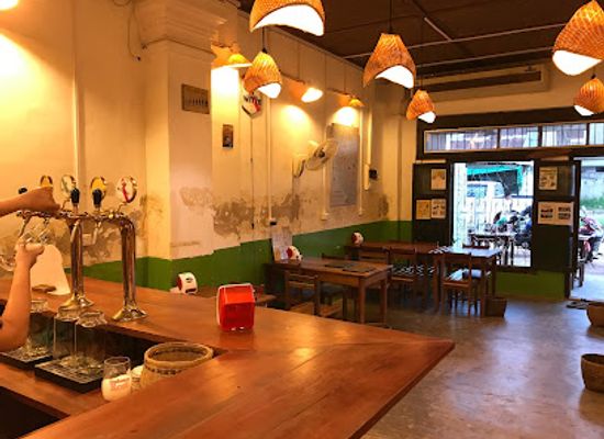laos/pakse/bar/sese-wine-and-beer