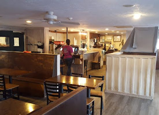 alabama/lake-martin/bar/oskar-s-cafe