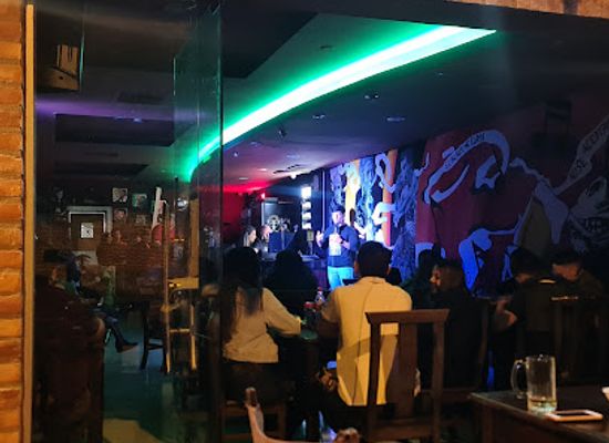 paraguay/central-department/bar/three-lounge-and-bar