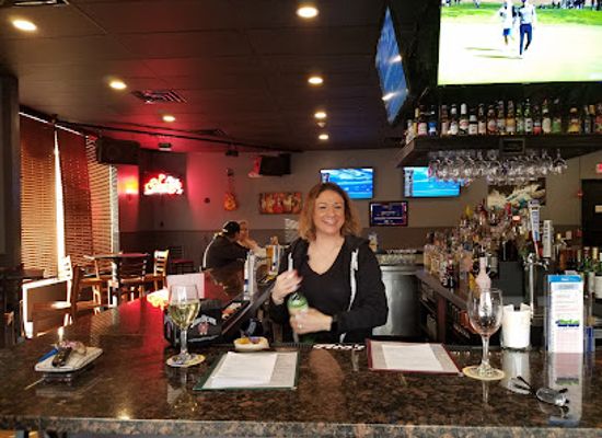 rhode-island/providence-county/bar/strings-bar-grill