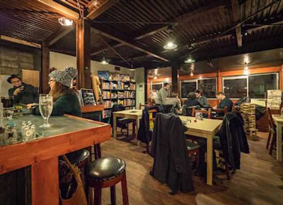 japan/osaka/namba/bar/the-hearth-board-game-bar-and-cafe