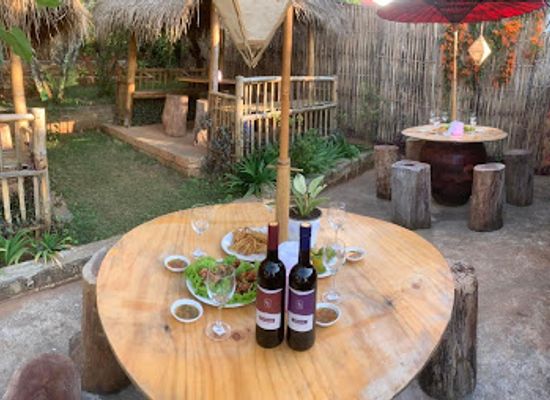 myanmar-burma/kalaw/bar/wine-house-ace-damson