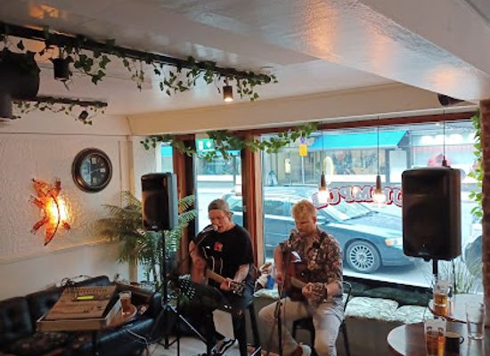 finland/varsinais-suomi-southwest-finland/bar/humm-pub