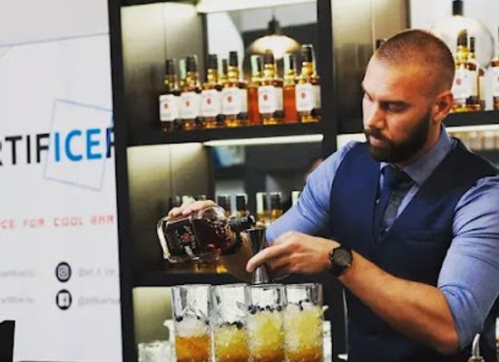 hungary/szekesfehervar/bar/mango-mobile-cocktail-bar