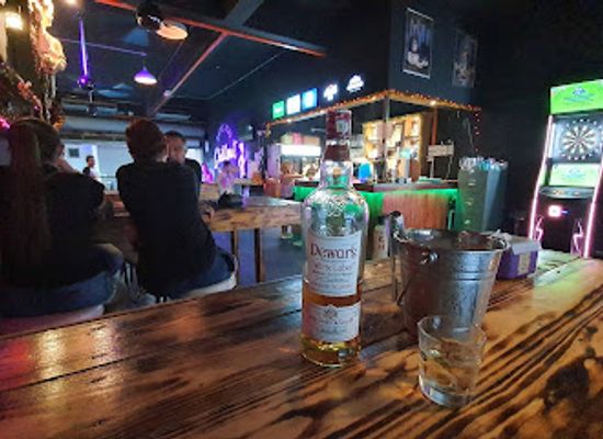malaysia/borneo/bar/chillout-cafe-bar