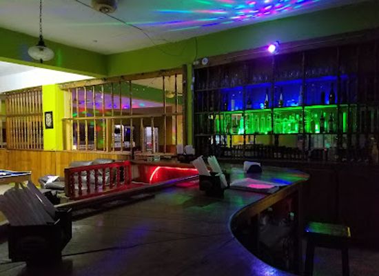 jamaica/portland-ridge/bar/telly-s-bar-lounge