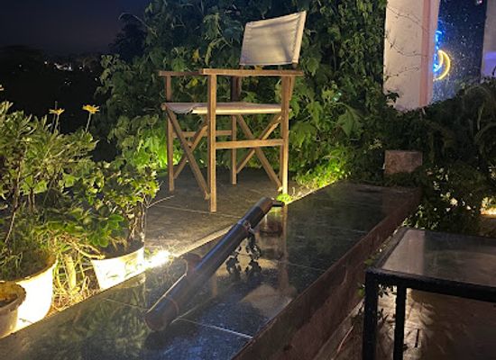 vietnam/dalat/langbiang-mountain/bar/the-balcony-speakeasy-bar-dalat